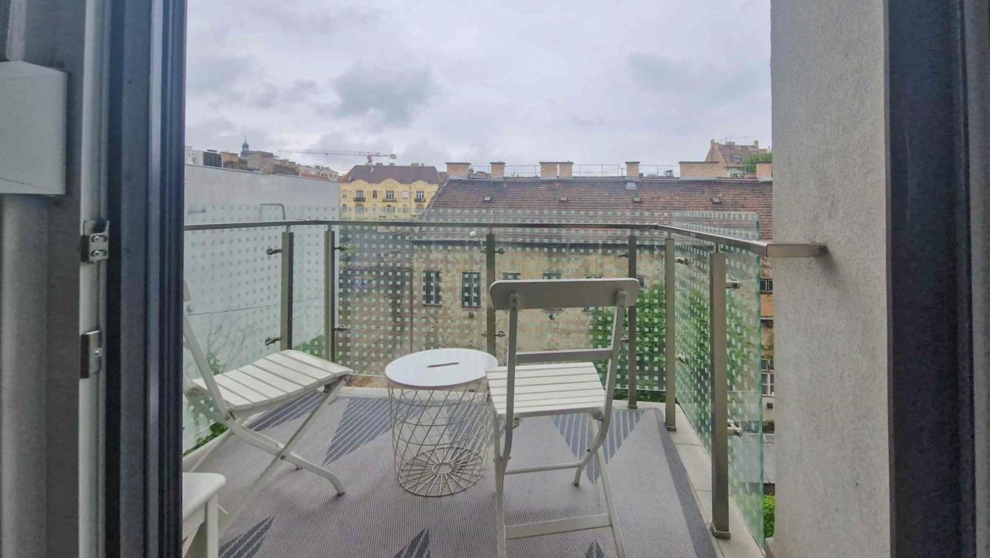 Dob36 With Free Private Parking And Balcony Apartment Budapest