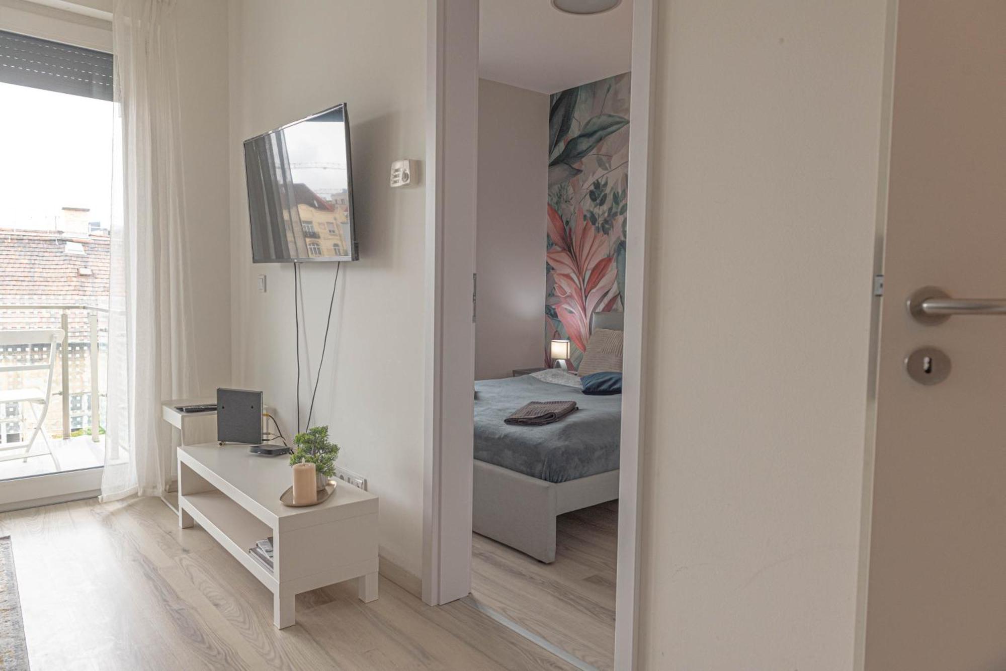 Dob36 With Free Private Parking And Balcony Апартаменти Будапешт